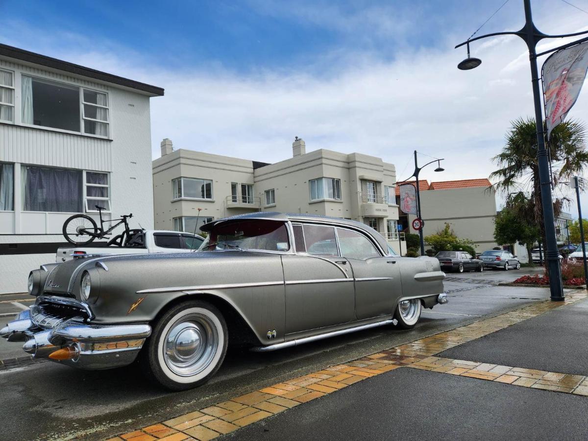 Art Deco Beauty On The Bay Hill Lägenhet Timaru Exteriör bild